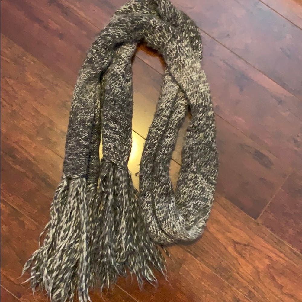 Warm scarf!